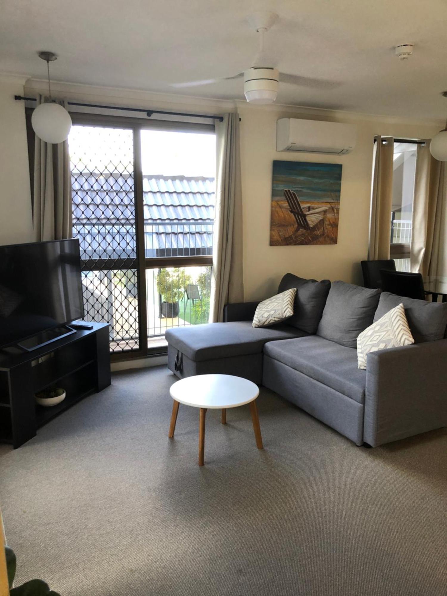 Coral Towers Holiday Suites Cairns Exterior photo